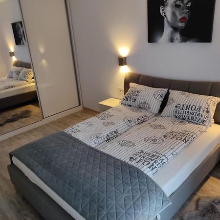 Armony Apartament ทิมิชัวรา ภายนอก รูปภาพ