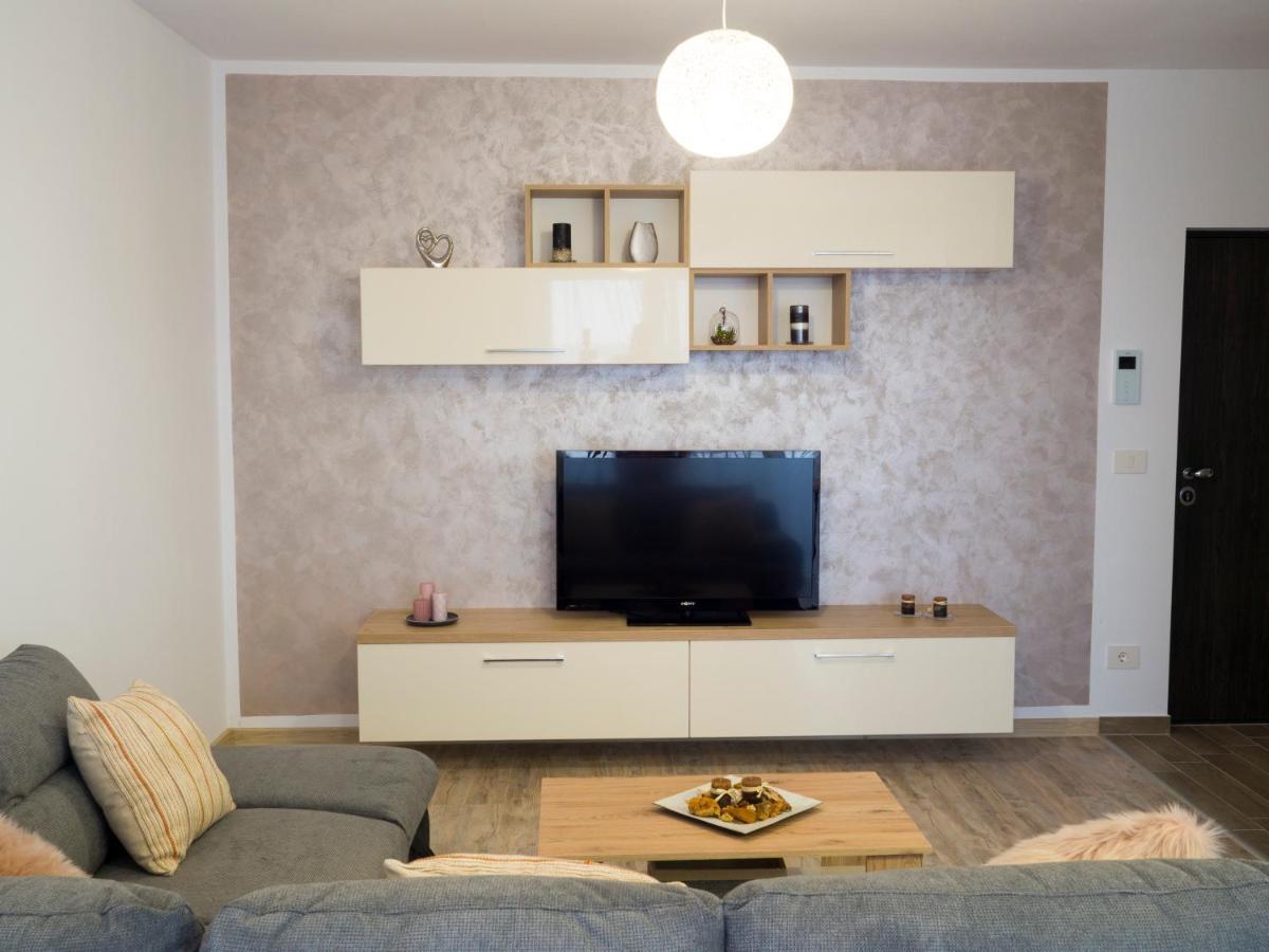 Armony Apartament ทิมิชัวรา ภายนอก รูปภาพ