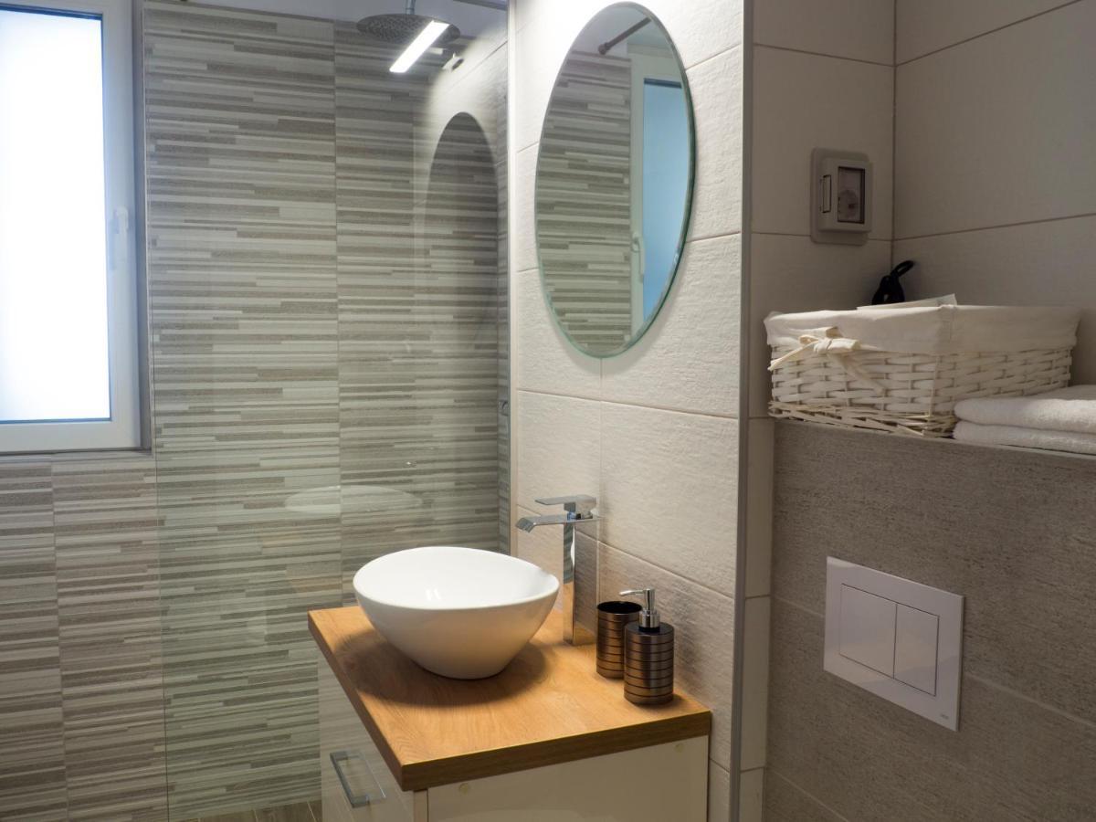 Armony Apartament ทิมิชัวรา ภายนอก รูปภาพ