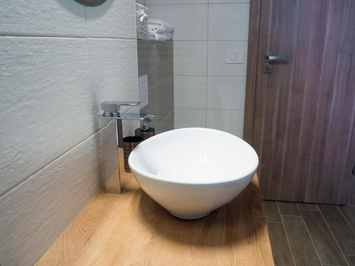 Armony Apartament ทิมิชัวรา ภายนอก รูปภาพ