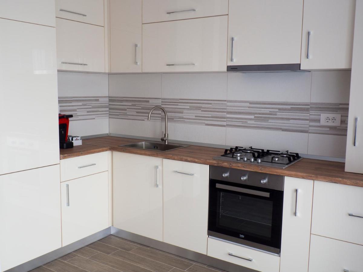 Armony Apartament ทิมิชัวรา ภายนอก รูปภาพ