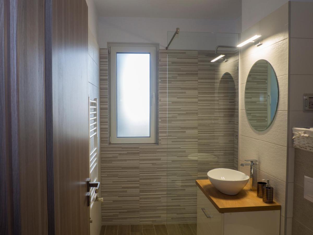 Armony Apartament ทิมิชัวรา ภายนอก รูปภาพ
